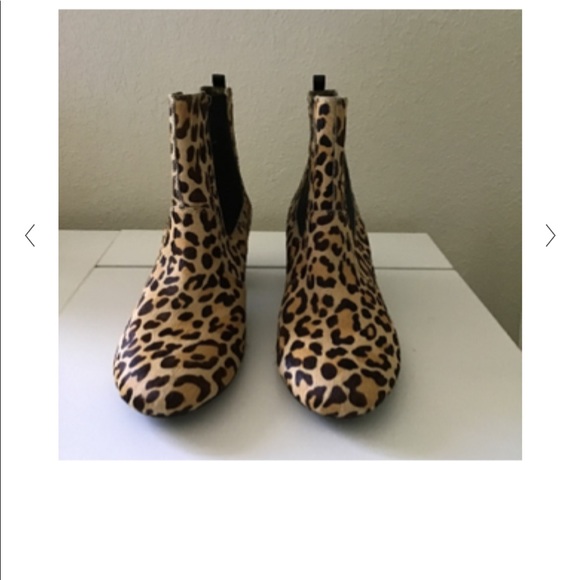 Description
COACH SIGNATURE LEATHER ANIMAL PRINT - Picture 2 of 3